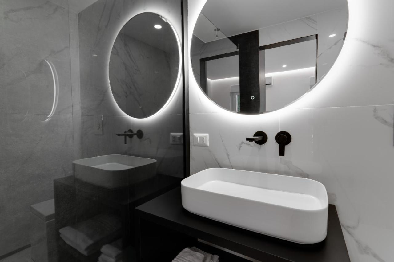 Casa de hóspedes The Crown Black And White Cagliari